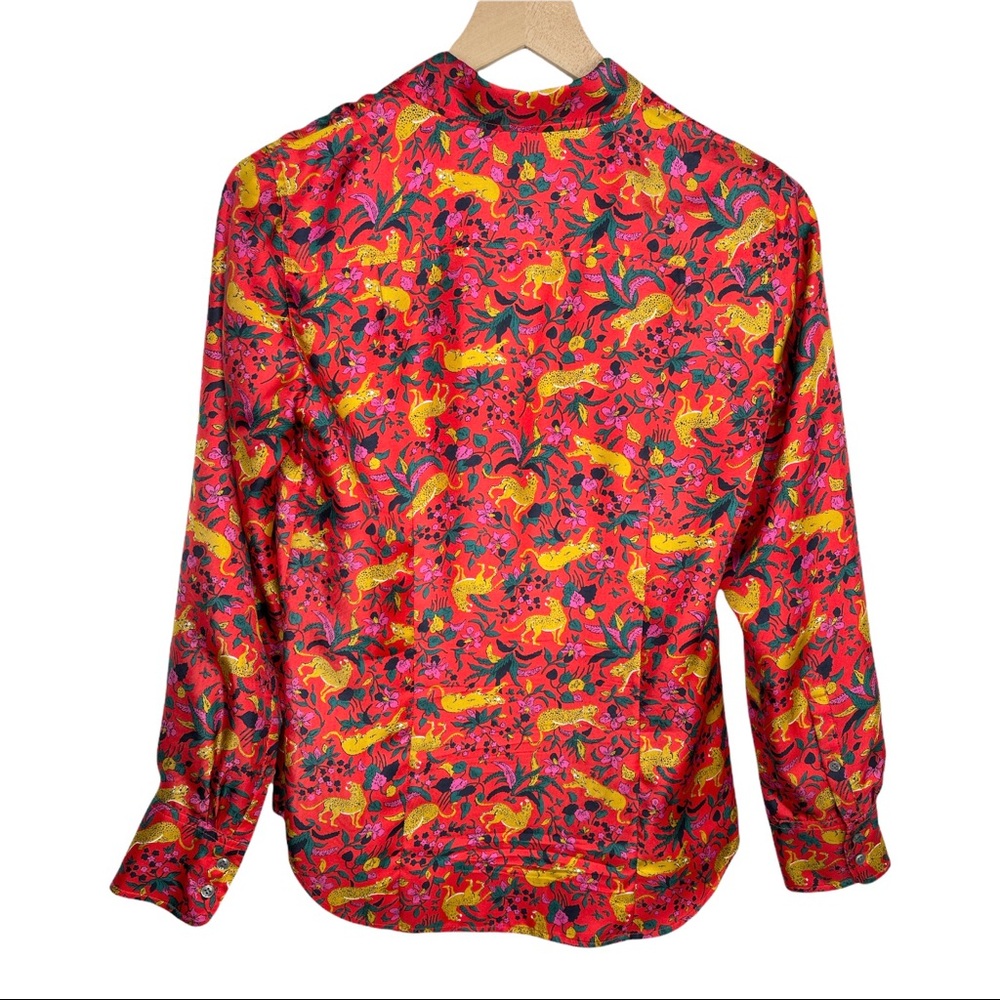 ♦️SOLD♦️J. Crew Collection Silk Twill Button Up in Jungle Cat Floral Print - Picture 3 of 15